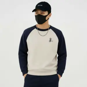 Raglan Full sleeve Sweatshirt
